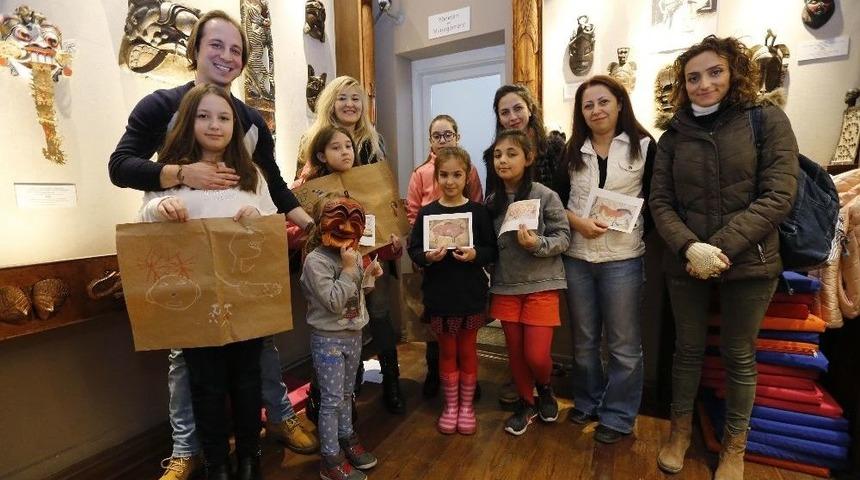 Konak&rsquo;ta Zamanda Yolculuk Başladı