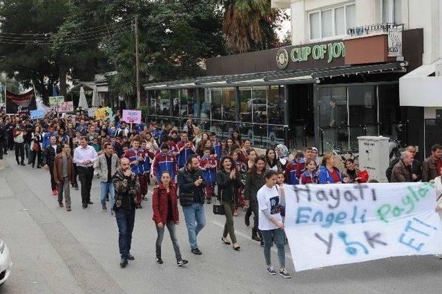 Balçovalı Gençler Kıbrıs’ta Şölene Katıldı