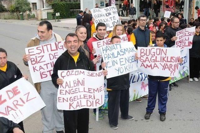 Balçovalı Gençler Kıbrıs’ta Şölene Katıldı