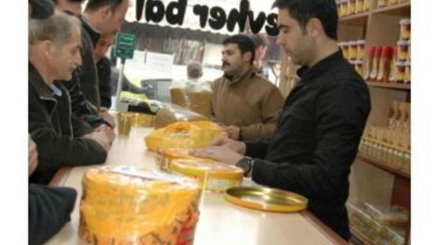 Van&rsquo;da Arı S&uuml;t&uuml;, Polen Ve Propolise Talep Arttı