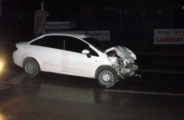 Kontrolünü Kaybeden Sürücü Karşı Şeride Geçti: 1’i Ağır 3 Yaralı