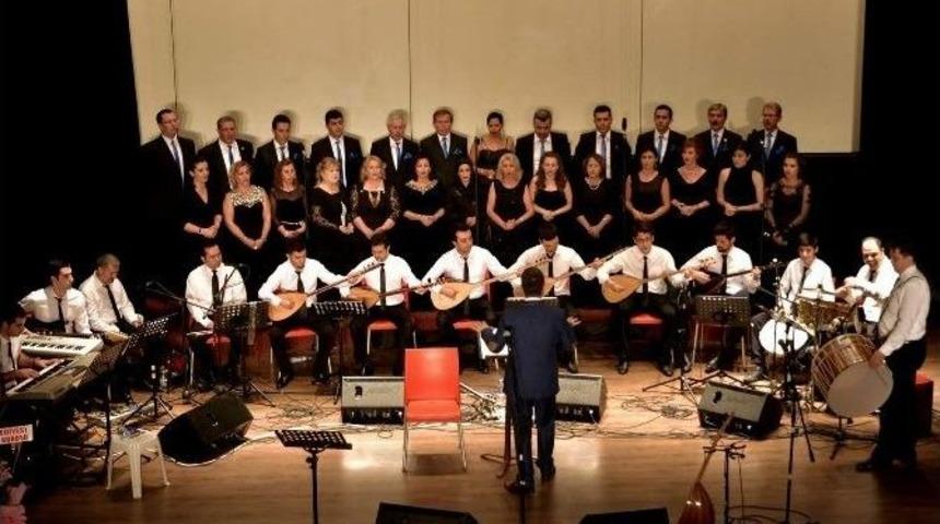 Halk M&uuml;ziği Eserleri Şehit Madenciler İ&ccedil;in S&ouml;ylendi