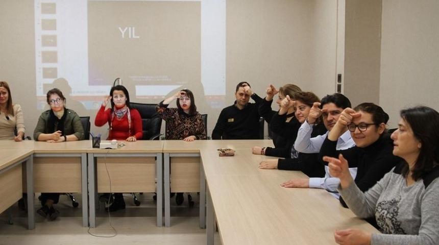 İşitme Engellilerin Sorunları Daha Hızlı &Ccedil;&ouml;z&uuml;lecek