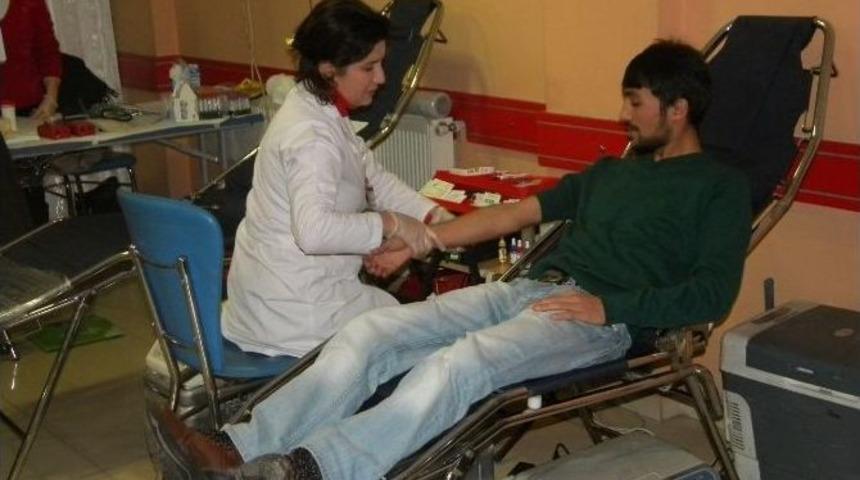 Kızılay&rsquo;a Kan Bağışı Kış Ayına Takıldı