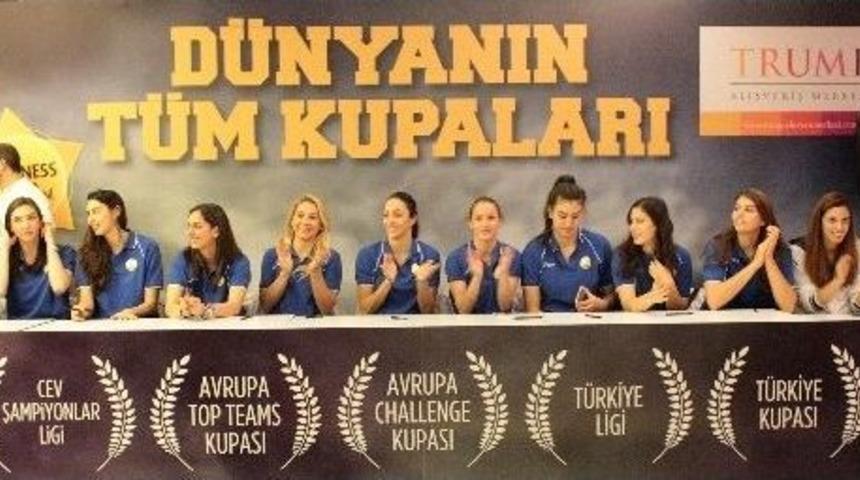 Vakıfbank Bayan Voleybol Takımı, Taraftarlarla Buluştu