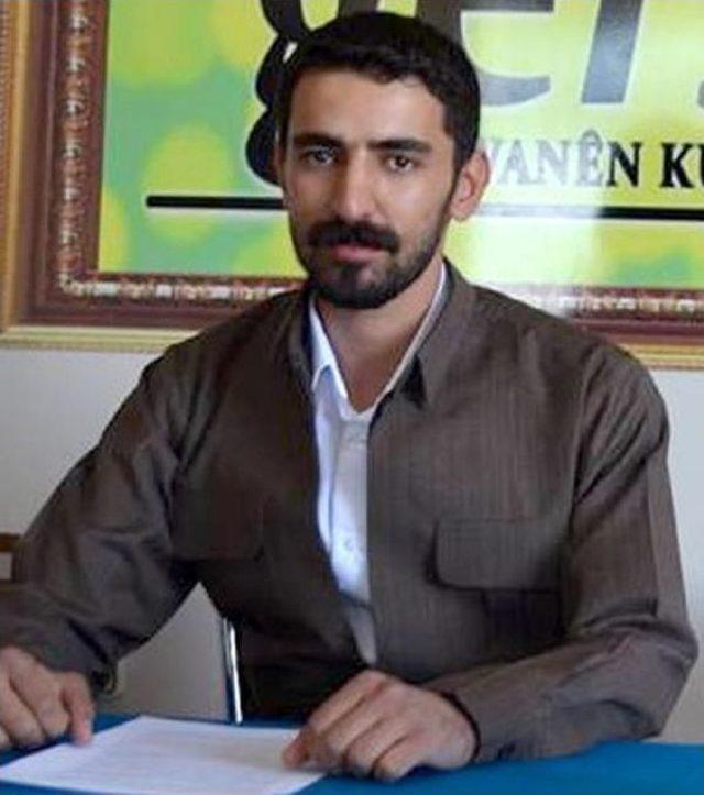 Polisin G&ouml;t&uuml;rd&uuml;ğ&uuml; K&uuml;rdistan Bayrağinin Aynisini Yapip Astilar 2