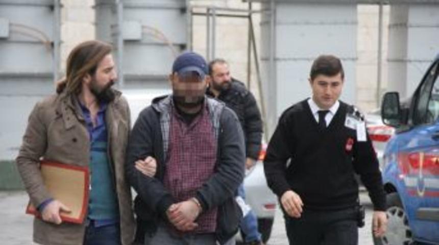 Aracında Uyuşturucu Ele Ge&ccedil;en Şahıs G&ouml;zaltına Alındı