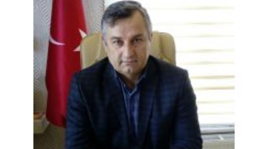 B&uuml;ro Memur-sen Kayseri 1 Nolu Şube Başkanı Muzaffer G&ouml;ksu, "g&uuml;n Bir Ve Beraber Bir Yumruk Gibi D&uuml;şmanın Sinesine Vurmanın G&uuml;n&uuml;d&uuml;r"