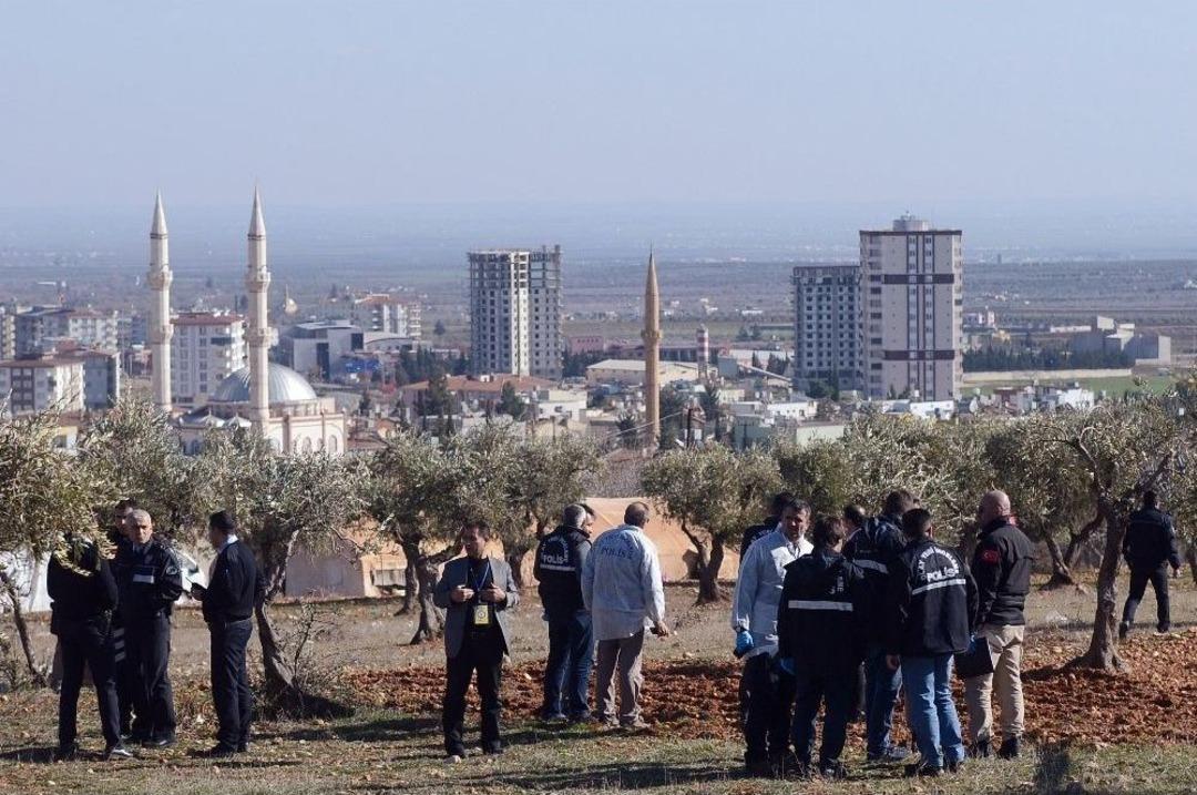 Kilis&rsquo;te Zeytin Bah&ccedil;esine Roket D&uuml;şt&uuml;