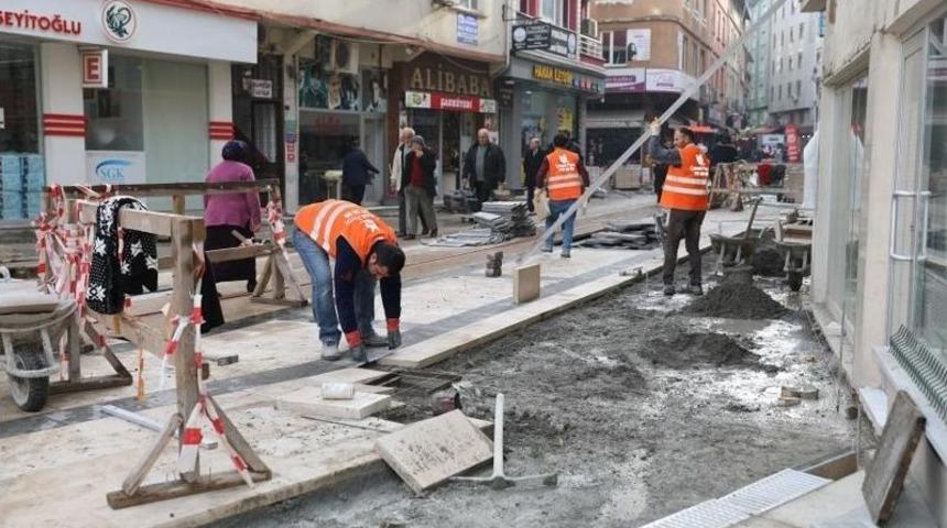 Plevne Meydanı&rsquo;na Doğal Taş