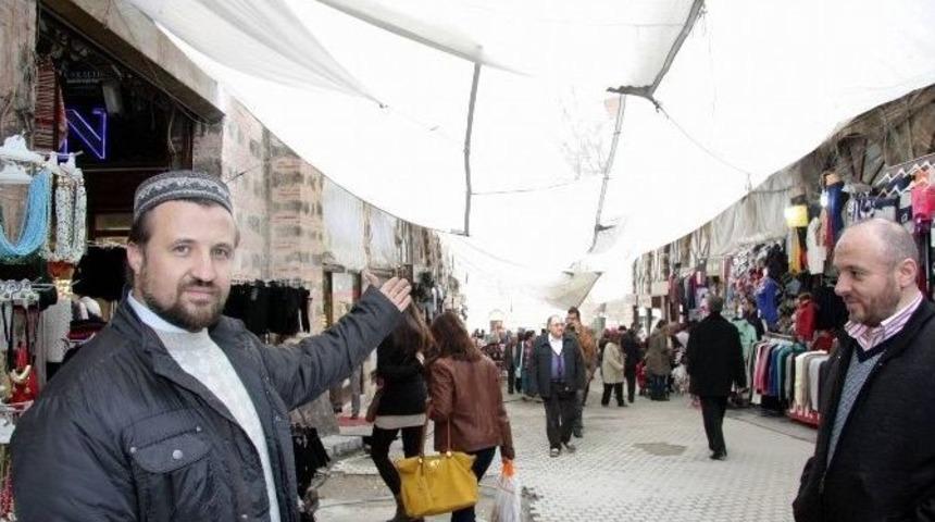 Bursa Kapalı &Ccedil;arşı&rsquo;da Aylardır Bitmeyen &Ccedil;alışmalar Esnafı Canından Bezdirdi