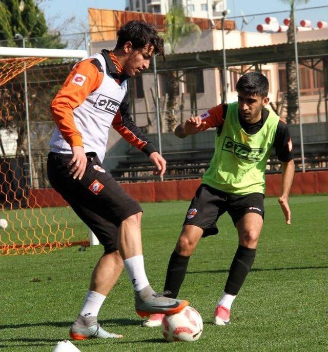 Adanaspor’da Ümraniyespor Mesaisi Başladı