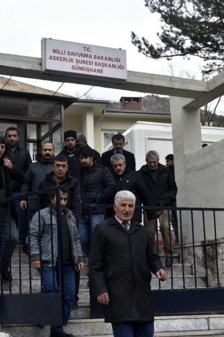 Mhp Ve Ülkü Ocakları Mensupları Gümüşhane’de Gönüllü Askerlik Başvurusu Yaptı G4