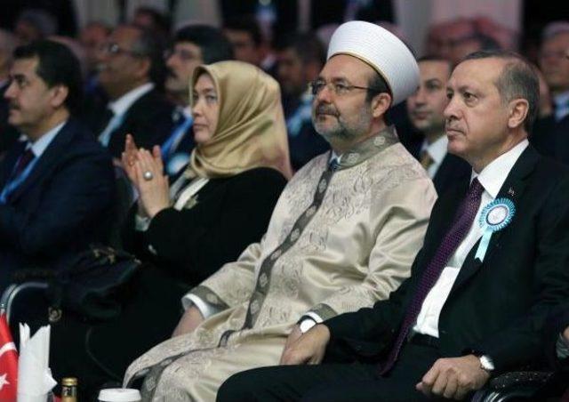 Cumhurbaşkani Erdoğan: Darbe İle İş Başina Gelmiş Bir Zat &Ccedil;ikiyor Interpol e Talimat Veriyor (2) 3