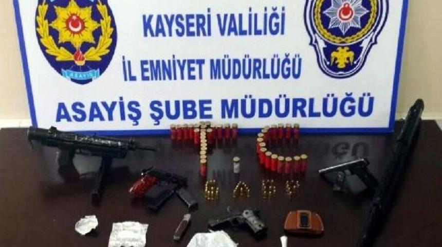 Kayseri'de Emniyetten &lsquo;Huzur&rsquo; Operasyonu