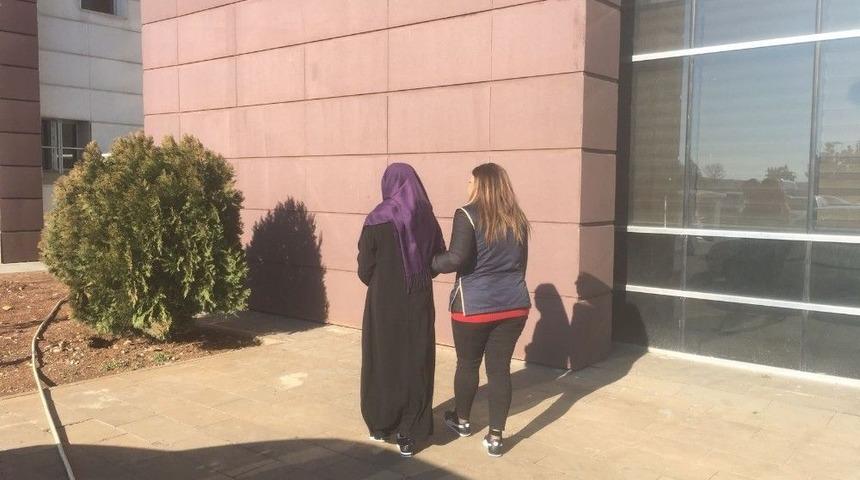 Mavi Listedeki Deaş&rsquo;lı Kadın Teslim Oldu