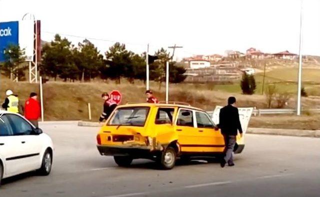 Sungurlu’da Trafik Kazası; 4 Yaralı