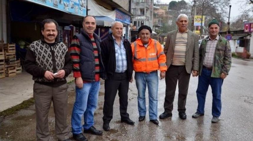 Sabah Namazına Gelen Cemaate Kahvaltı İkram Edilen Cami
