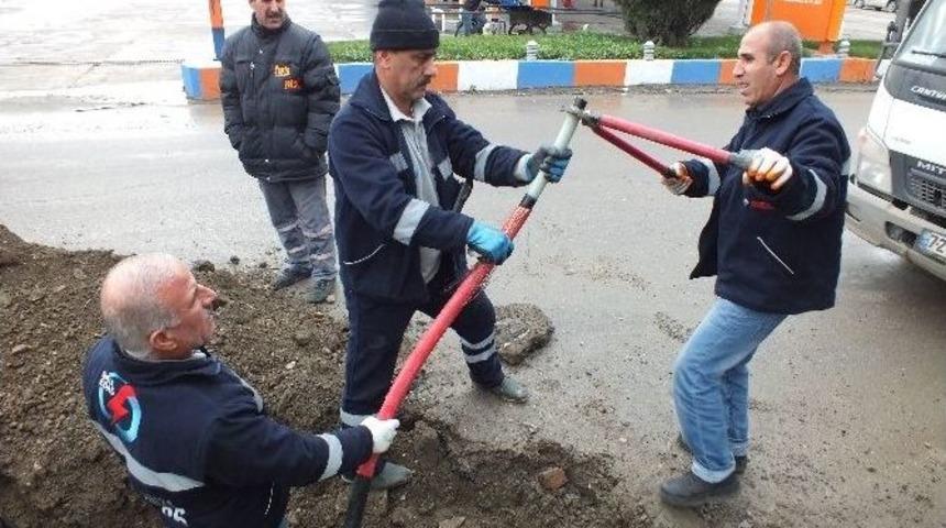 Aşırı Y&uuml;klenme Batman&rsquo;da Hatları Patlattı