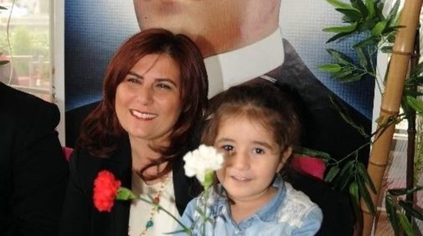 &Ccedil;er&ccedil;ioğlu&rsquo;na &ldquo;siyaset &Ouml;nderi &Ouml;rnek Kişilik&rdquo; Plaketi