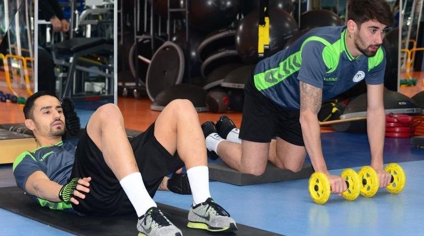 Atiker Konyaspor Salonda &Ccedil;alıştı