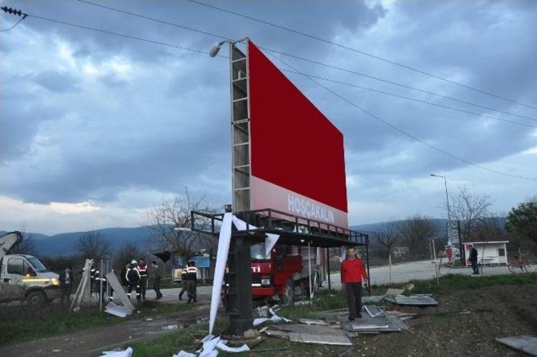 Y&uuml;ksek gerilime kapıldı