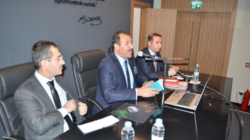 Erzincan&rsquo;da Eğitim Değerlendirme Toplantısı Yapıldı