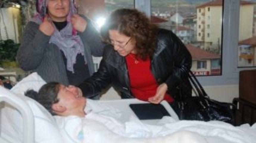 Bolu Valisi&rsquo;nin Eşinden Acılı Anneye Ziyaret