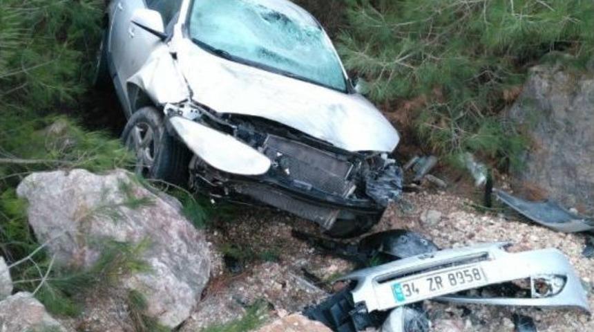 Gülümbe Rampalarında Şarampole Yuvarlanan Otomobilden Sürücü Yara Almadan Kurtuldu