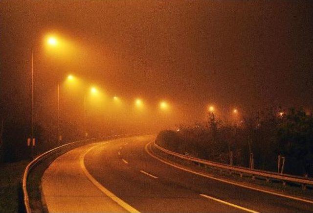 İstanbul da Gece Sis Etkili Oldu 3