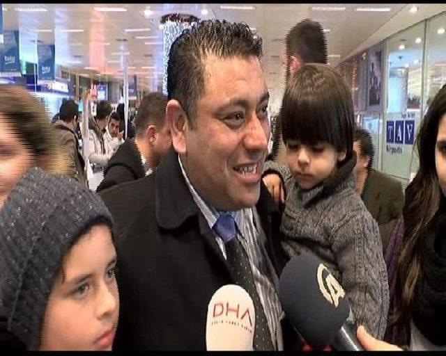 İsrail de G&ouml;zaltinda Tutulan Ahmet Abusalih Yurda D&ouml;nd&uuml; 1