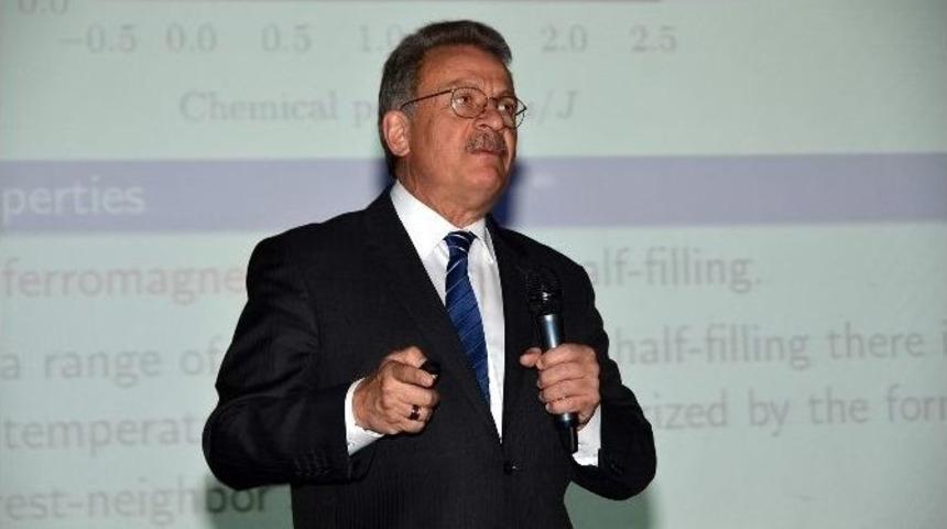 Prof. Berker: &ldquo;i&ccedil;imizden Geleni Yapmak Kendimize En B&uuml;y&uuml;k Borcumuz&rdquo;