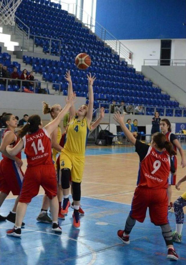 Sanko Okullarının Basketbol Başarısı