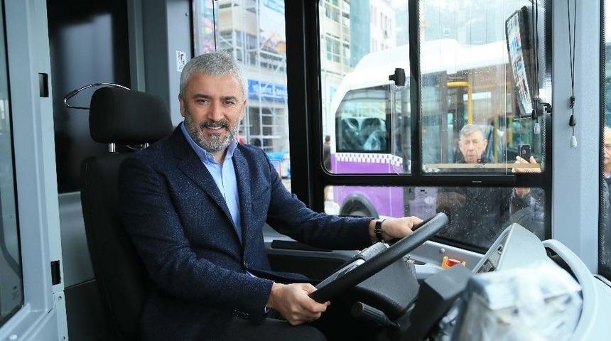 Başkan Direksiyonda