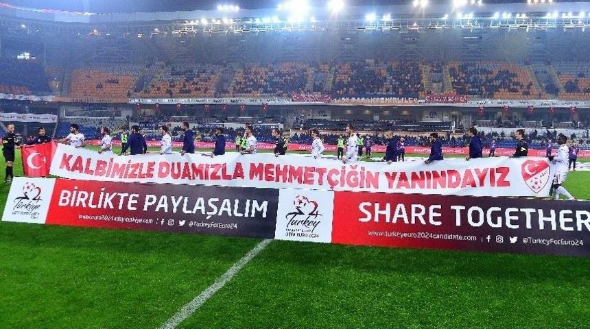 Başakşehir&rsquo;den Mehmet&ccedil;ciğe Destek