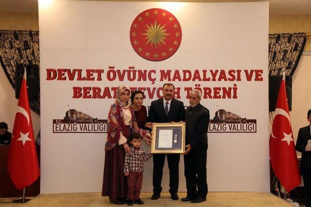 Elazığ’da Şehit Aileleri Ve Gazilere Devlet Ödünç Madalyası Verildi