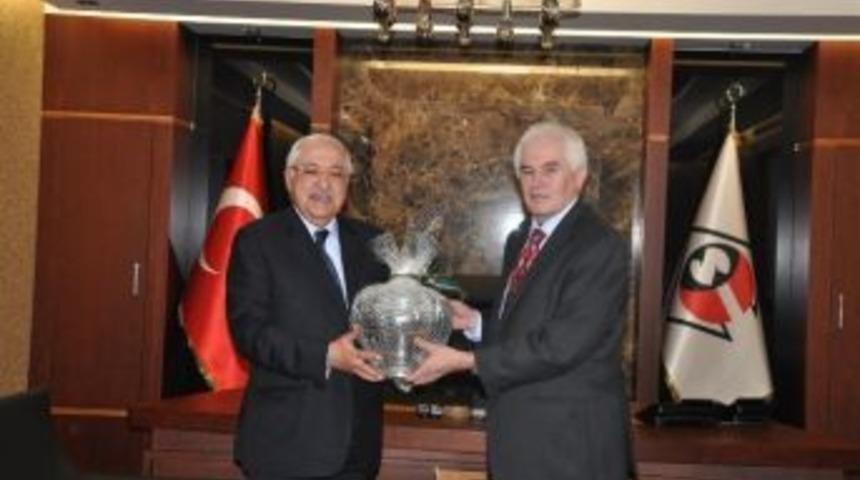 Karadağ Ankara B&uuml;y&uuml;kel&ccedil;isi Osb&rsquo;yi Ziyaret Etti