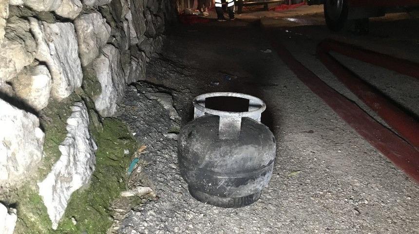 Bursa&rsquo;da T&uuml;p Patlayan Evde Yangın: 1 Yaralı