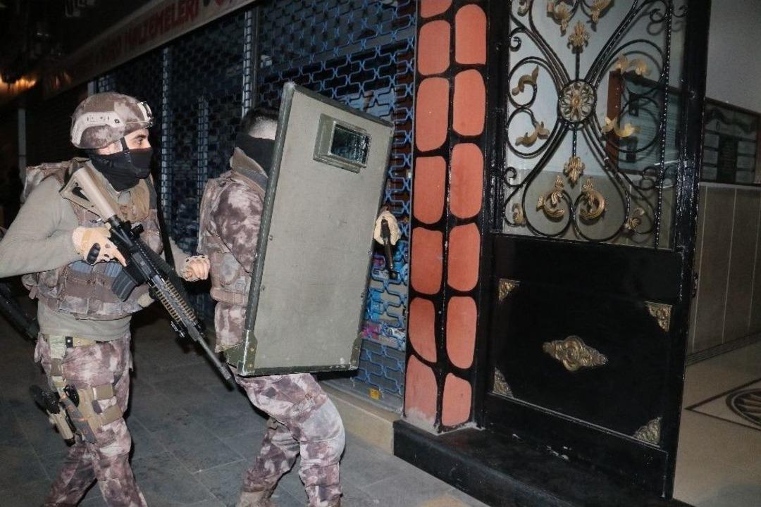 Furkan Eğitim Ve Hizmet Vakfı&rsquo;na Operasyon