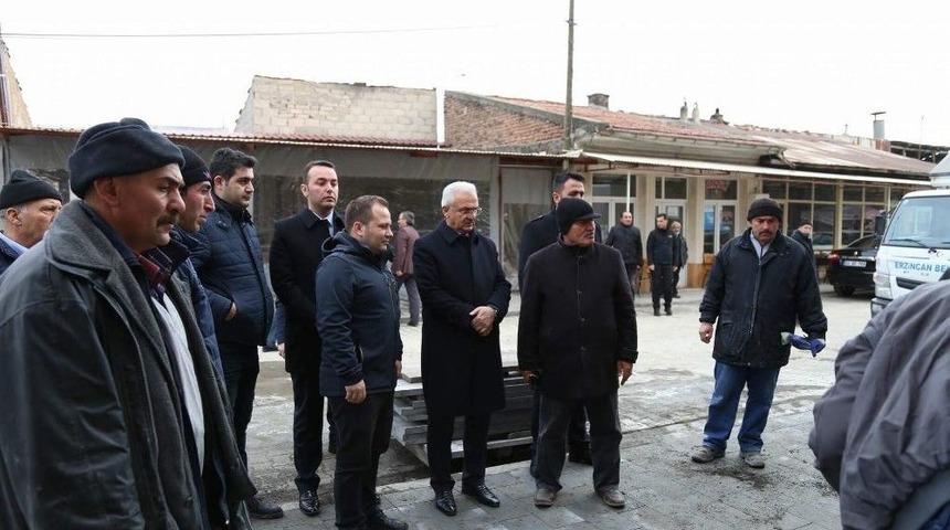 Belediyenin &Ccedil;evre D&uuml;zenleme &Ccedil;alışmaları Devam Ediyor