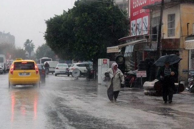 Boruları Paylaştı, Şemsiyesine Kıyamadı