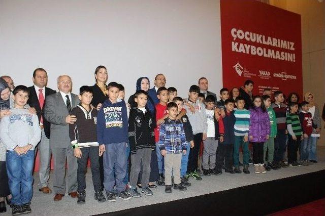 10 Altın Kuralla Çocuk Kaybolmaları Önlenecek