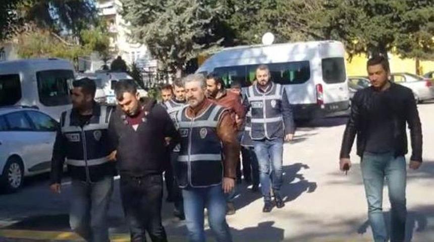 Kira Parasını Gasp Edip Eğlencede Yediler