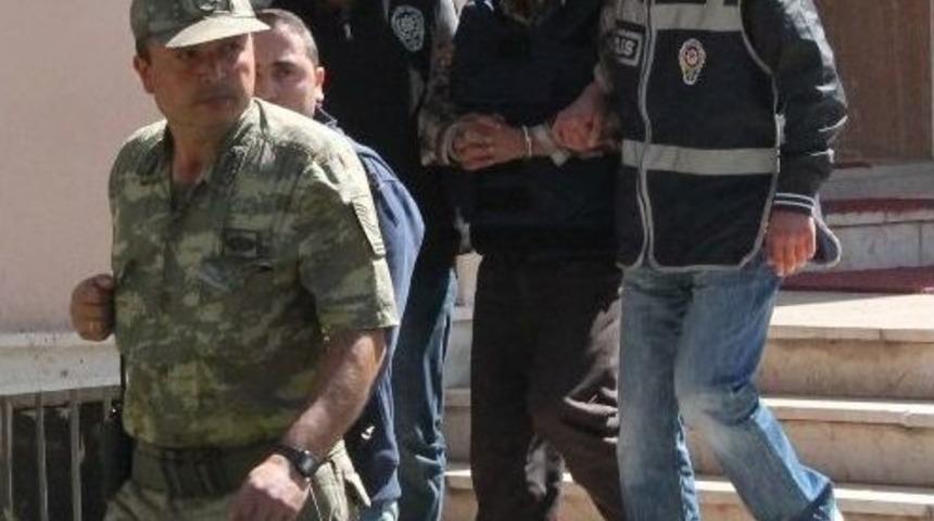 3 Kişinin Katiline 3 Kez M&uuml;ebbet Hapis