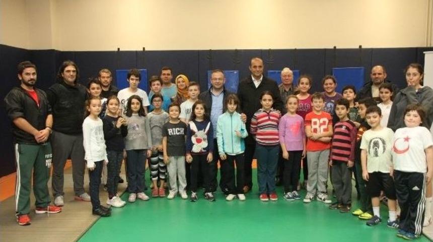 Geleceğin Eskrimcileri Yetişiyor