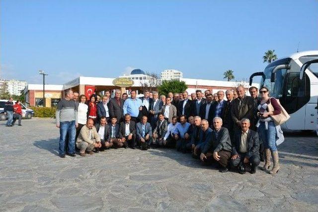 Yunusemre Belediyesi’nden Antalya Tarım Fuarı’na Çıkarma 2