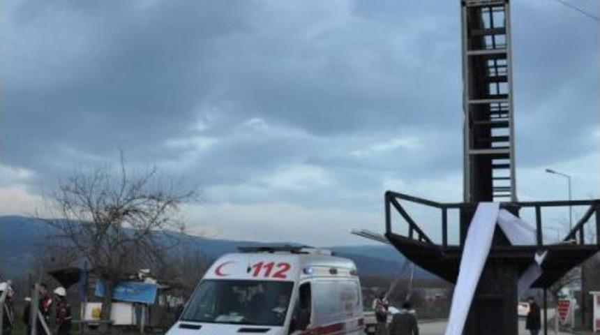 Reklam Totemi Montajında Yüksek Gerilime Kapıldı