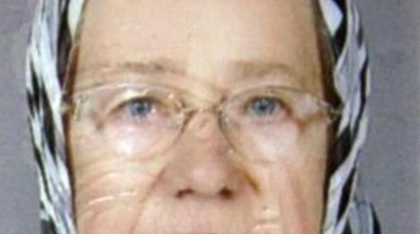 Anne İle Kızını Durdurdukları Taksi Ayırdı