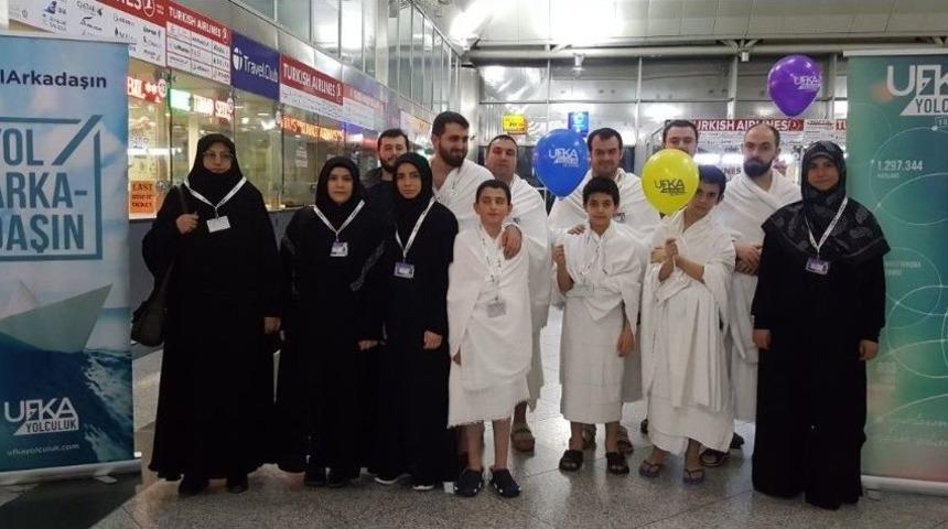 Ufka Yolculuk Kazananları, Umre İle &Ouml;d&uuml;llendirildi