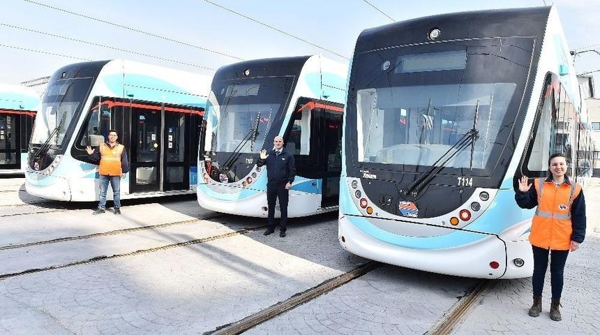 Konak Tramvayında Raylar Buluştu